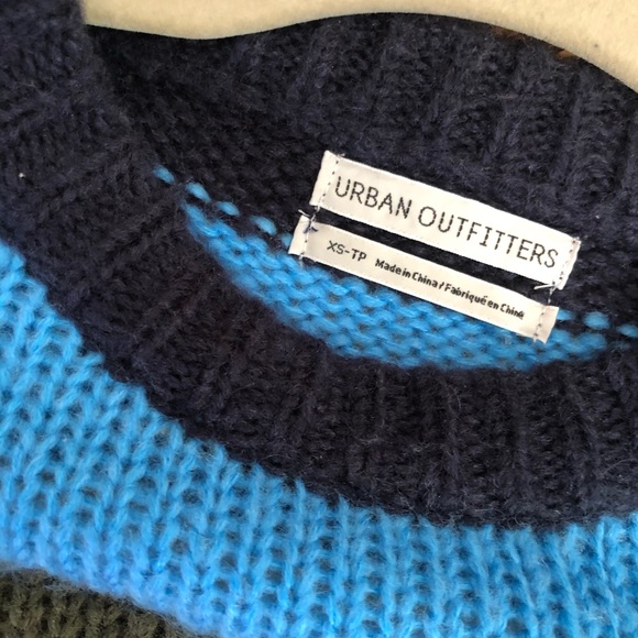 Urban Outfitters Oversized Sweater - Picture 3 of 3